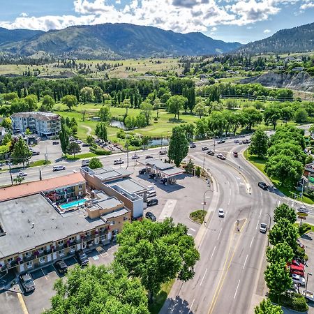 Sahara Courtyard Inn Penticton Dış mekan fotoğraf