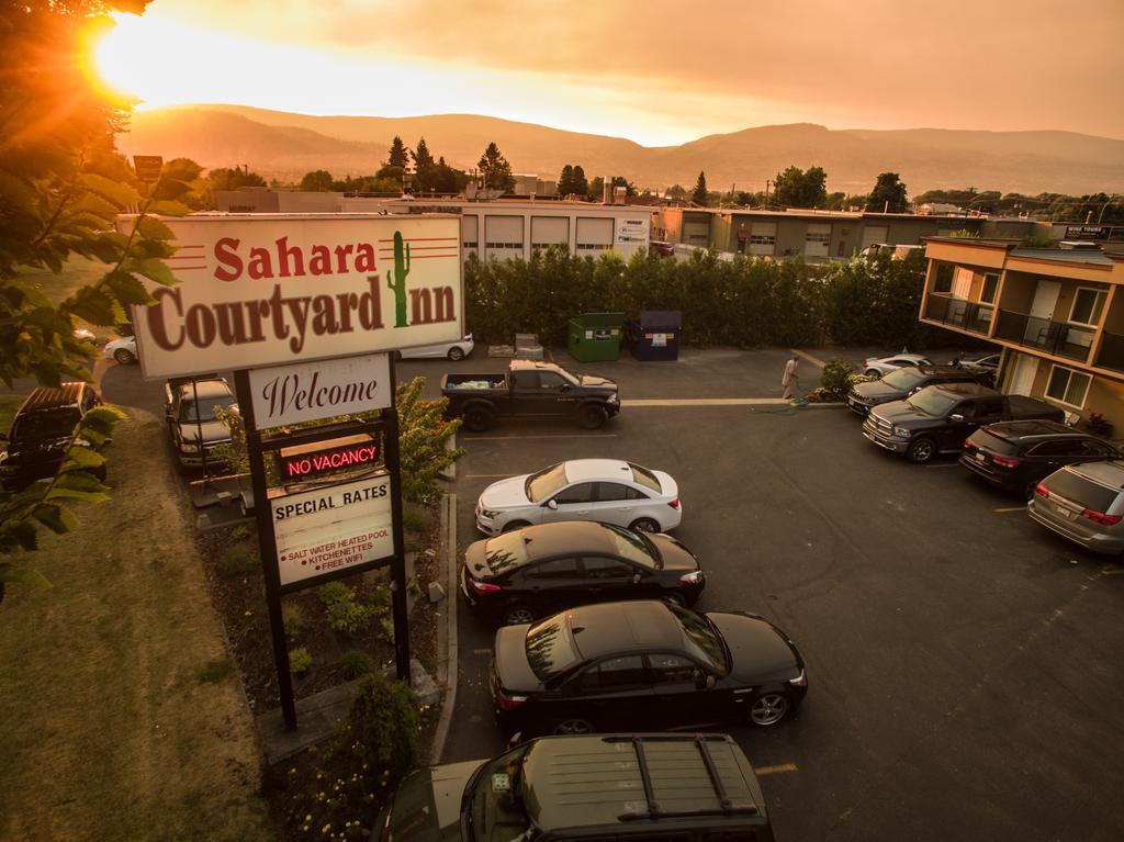 Sahara Courtyard Inn Penticton Dış mekan fotoğraf